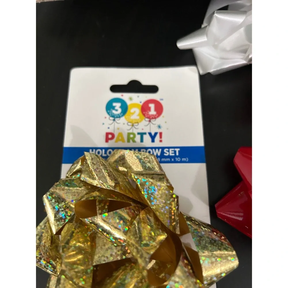 Gift Bows and Ribbon Bulk Lot Christmas Red Green Gold Silver American Greetings